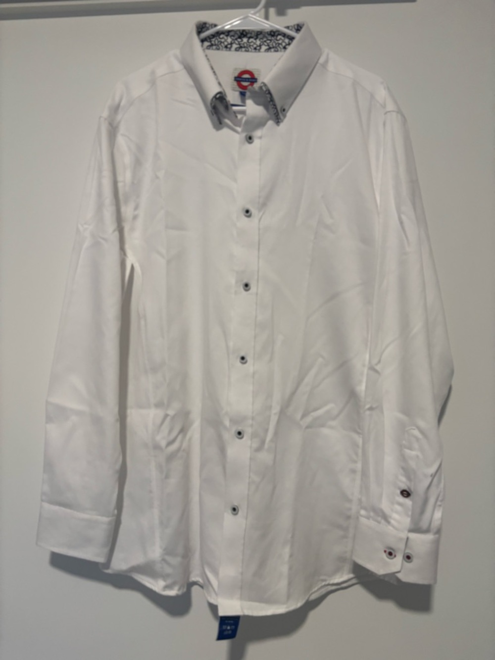 Men's White Contrast-Trim Button-Down Shirt